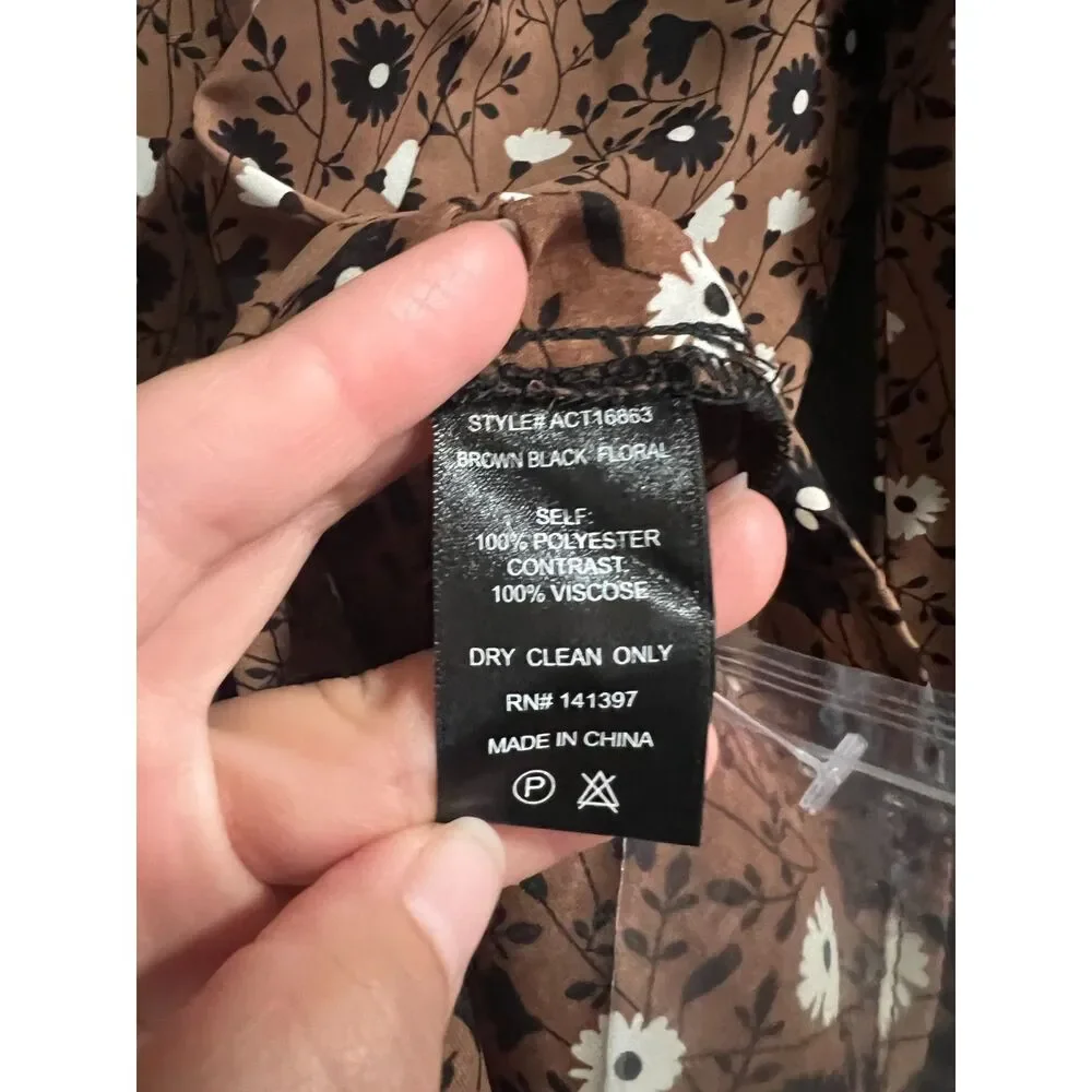 NWOT ASTR The Label Lula Collar Top Puff Long Sleeve Floral Print Blouse Medium